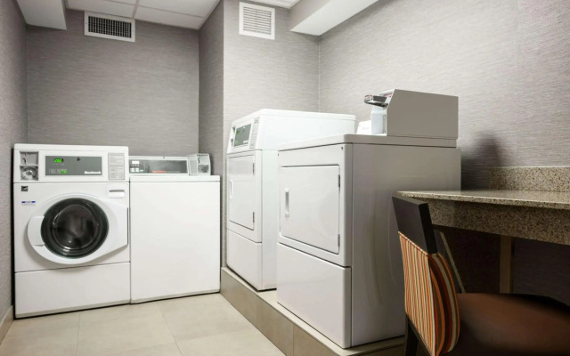 Hampton Inn Evansville/Airport