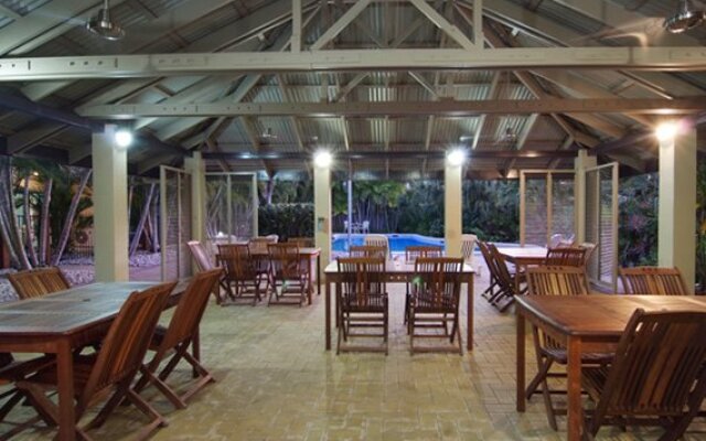 Comfort Inn & Suites Trinity Beach Club