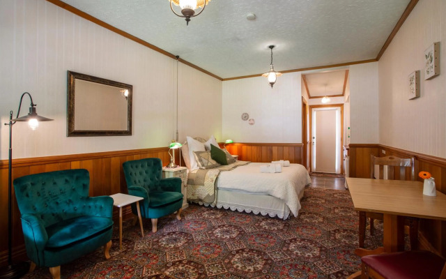Settlers Cottage Motel
