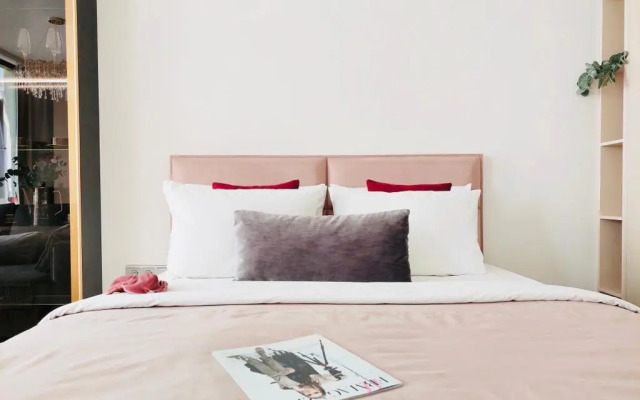 Apartments on Deputatskaya str. 10 B\1