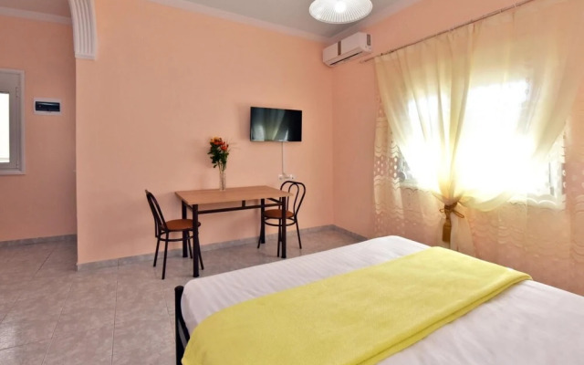 Elina Studios 2 by Travelpro Services- Nea F