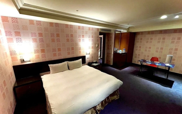 SeekerHotel-Sanchong