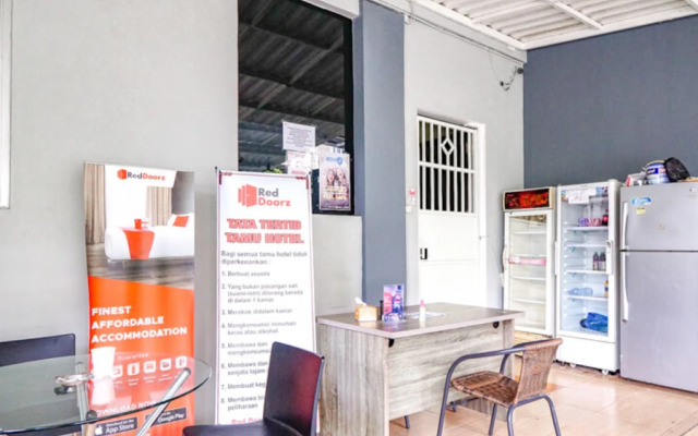 RedDoorz @ Citraland Surabaya