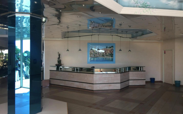 Sharon Apartment in Victoria Beach