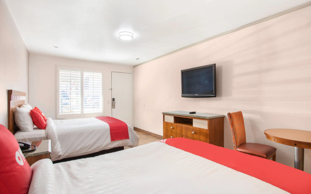 OYO Hotel Palmdale - Antelope Valley