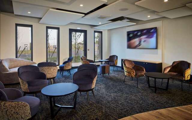 Kyriad Combs-la-ville - Senart