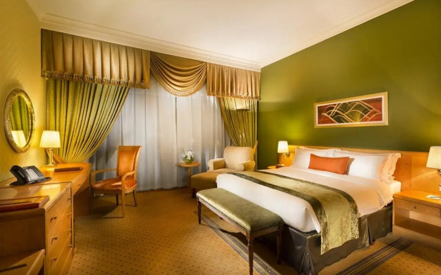 Officers Club & Hotel