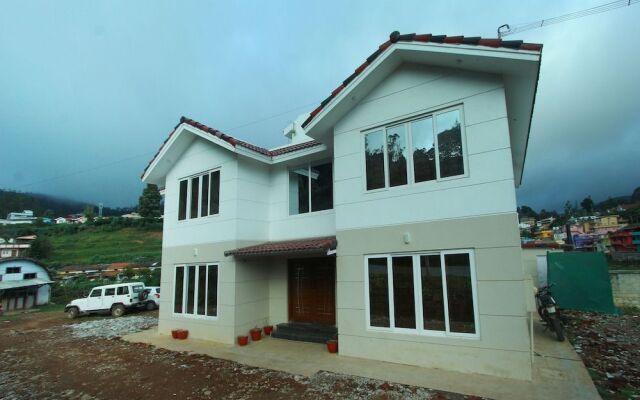 Oyo 26193 Hotel Maple Suites