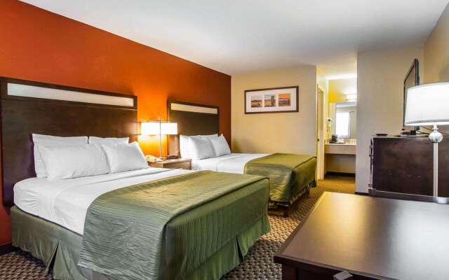 Quality Inn Holbrook near Petrified Forest