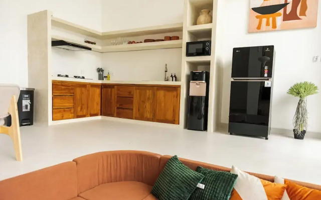 Tropical 2BR Private Villa, 6min Pererenan Beach