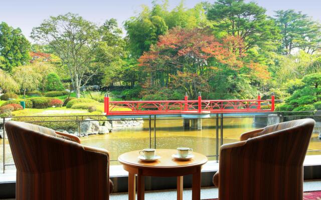 Kagaribi No Yu Ryokusuitei