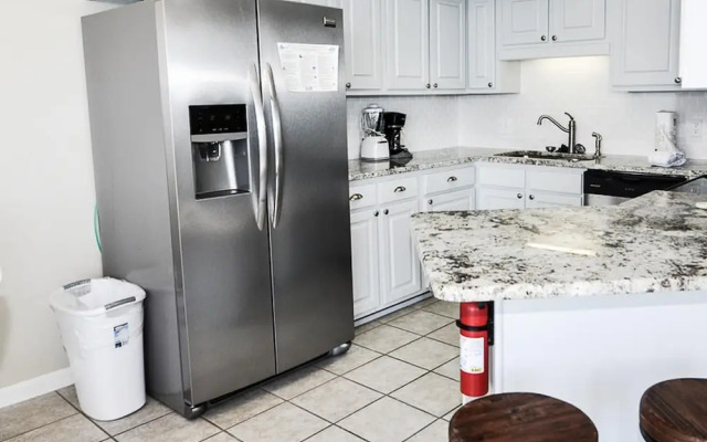 Phoenix V by Brett/Robinson Vacations