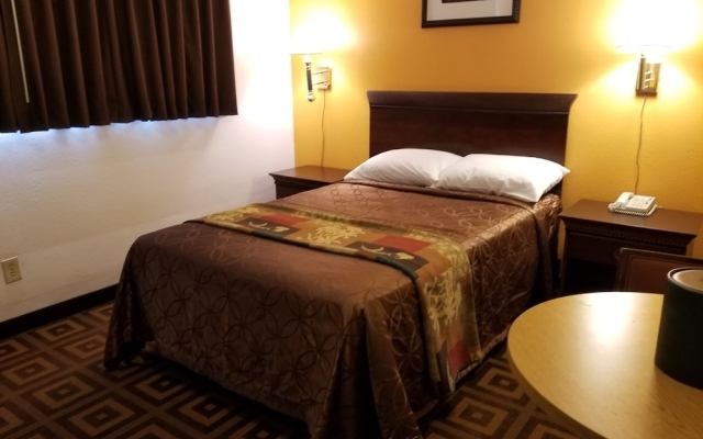 SeaTac Crest Motor Inn