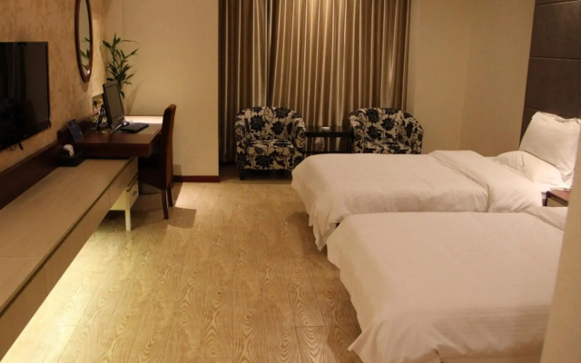 GreenTree Inn Nantong Tongzhou Shiji Avenue Jianghaihuangdu Express Hotel