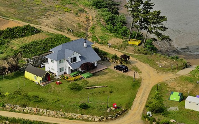 Seosan Travel & Dream Pension