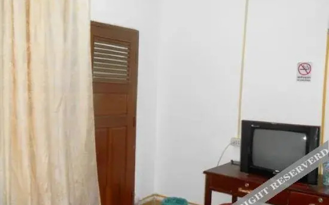 Phetmanixay Hotel