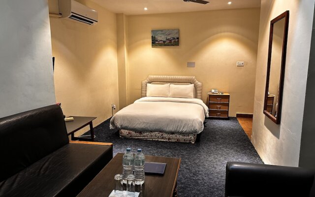 Siddhartha Hotel, Tikapur