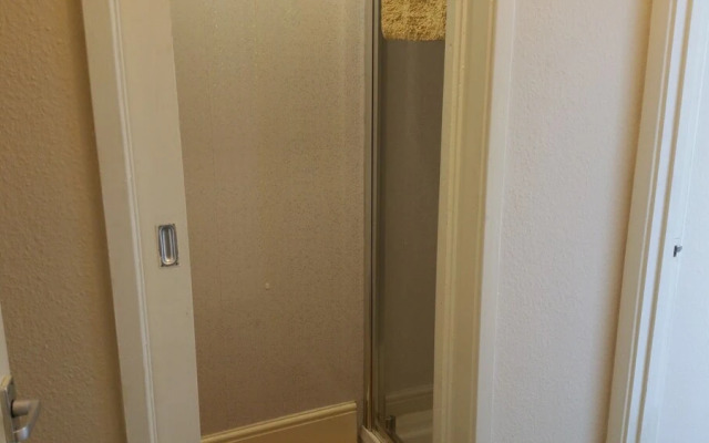 2 Berth, First Floor Flat, Glen Villa 4