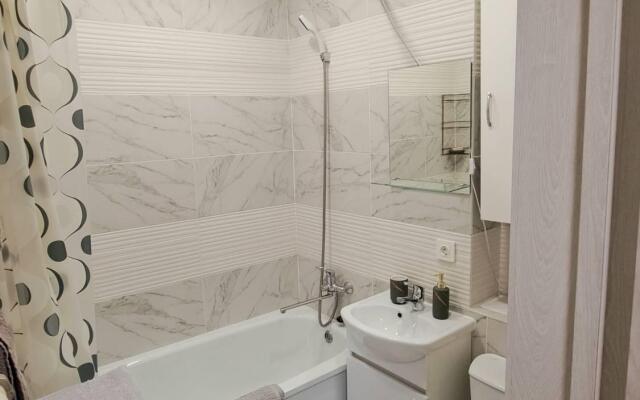 Апартаменты на улице Искры 1