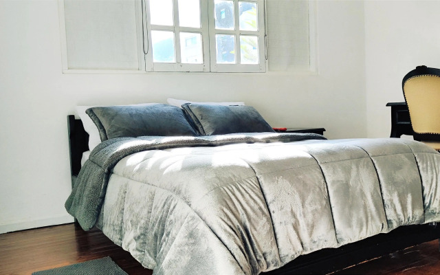 Hotel Muros Quito