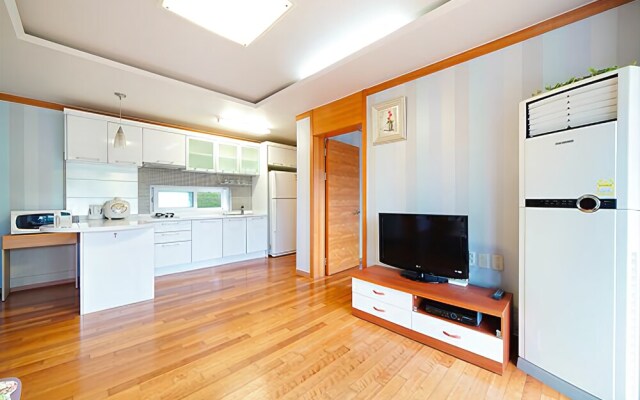 Chungju Morning Lake Pension