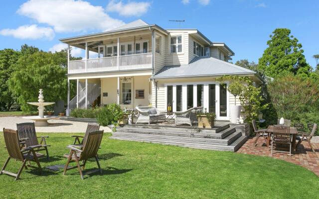 Springhill House on Pardalote