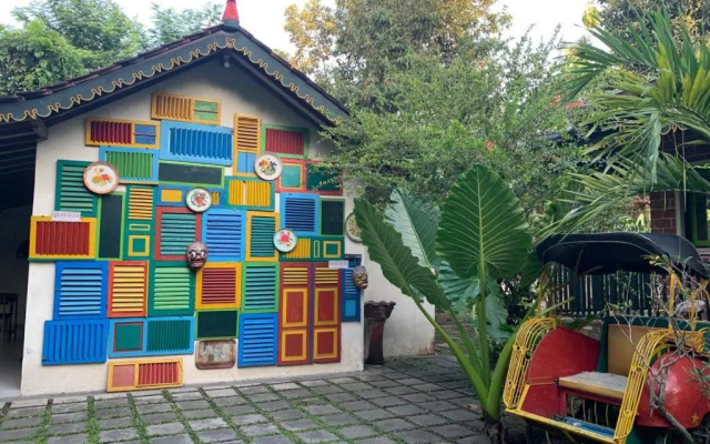 Sonosewu Guesthouse Syariah