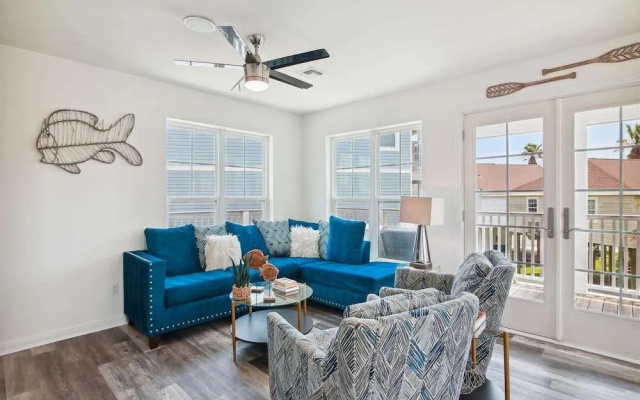 Beach Rays by Ryson Vacation Rentals