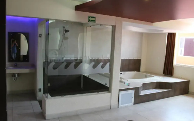 Motel Séptimo Eclipse - Adults Only