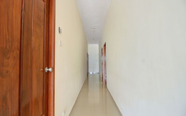 OYO 13009 Whitesands Guest House