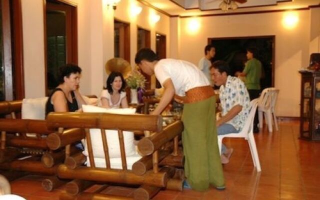 Nontnatee Homestay