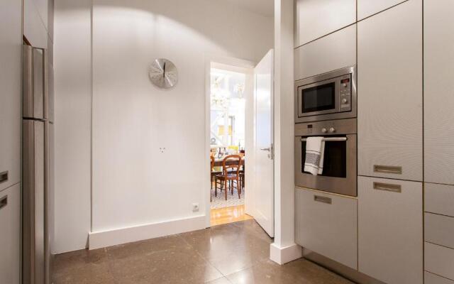 Chiado 4-Bedroom Flat