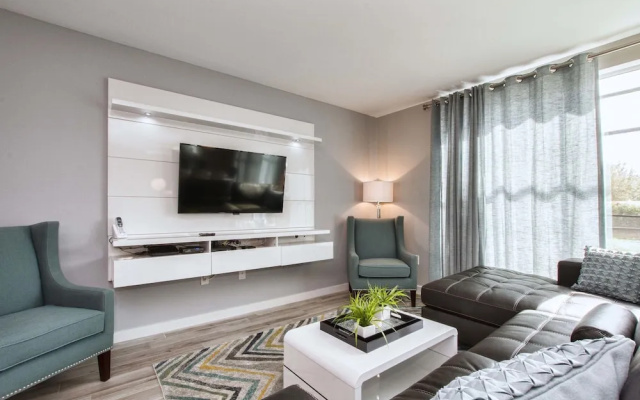 Le Reve 4 Bedroom Townhome w Splashpool - 1203LR