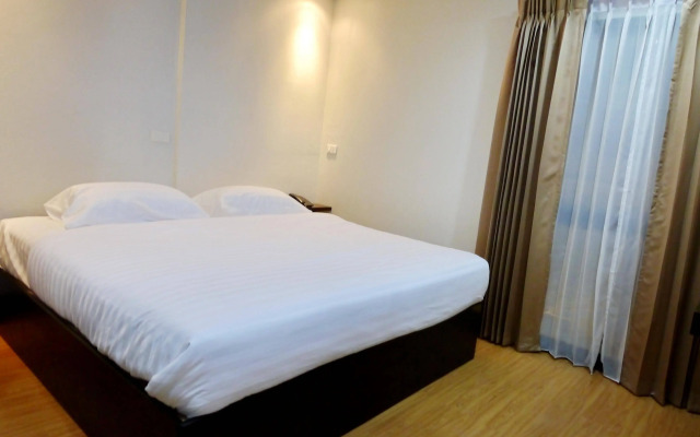 Basic Line Hotel at Loikroh