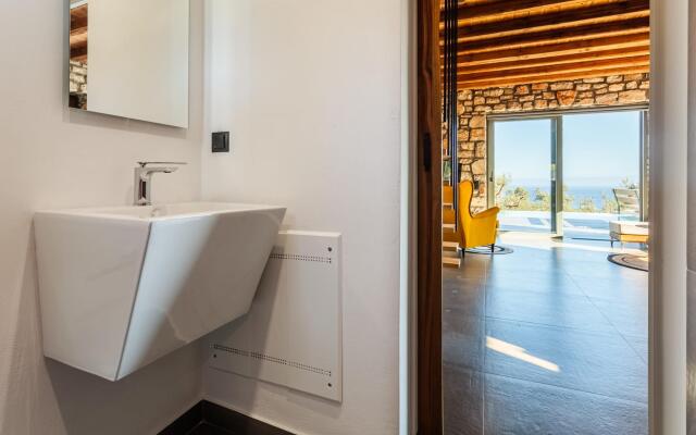 Gerakada Luxury-Dream Villa with Private Pool