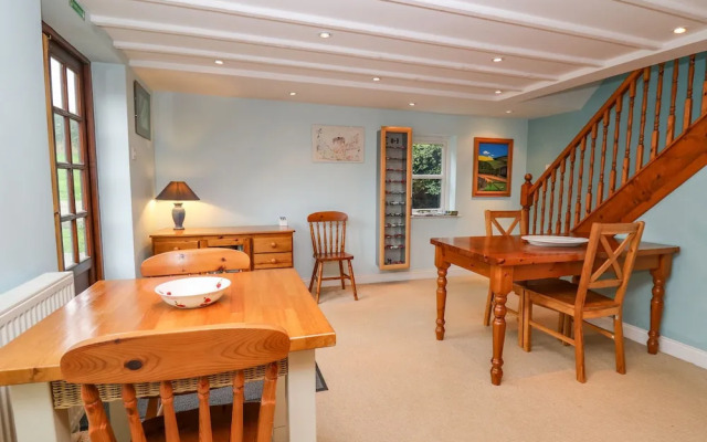 Penybont Apartment