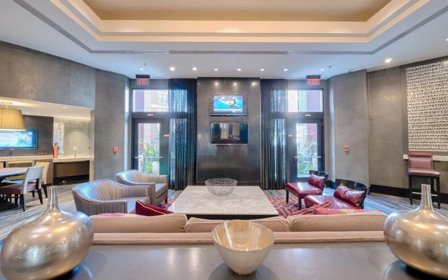 Thomas Circle Apartments by Global