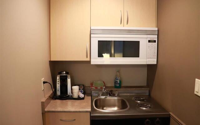 Super 8 by Wyndham Courtenay