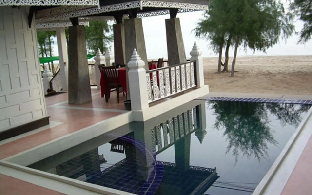 Samroiyod Beach Resort