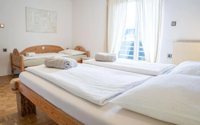 Apartments Trata