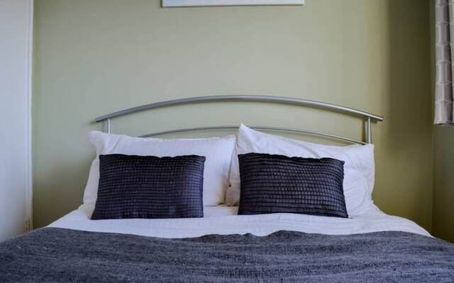 3 Bedroom Home Next to Greenwich Park