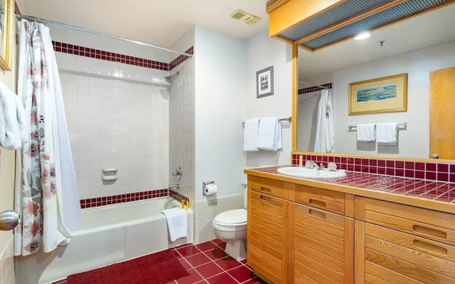 2797 Slopeside Condo