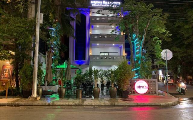 Nico's Hotel and Sky Bar
