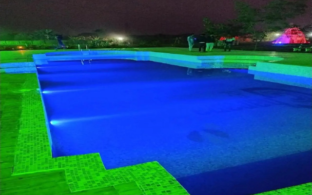 STAYMAKER Gharana Resort