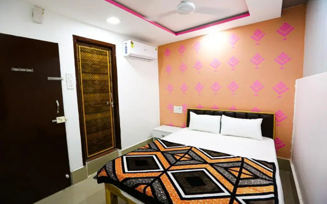 OYO 90380 Hotel Golden City