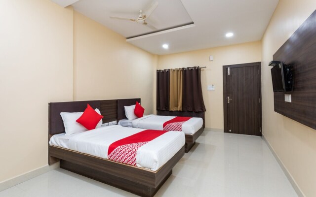 Hotel SMR Palace By OYO Rooms