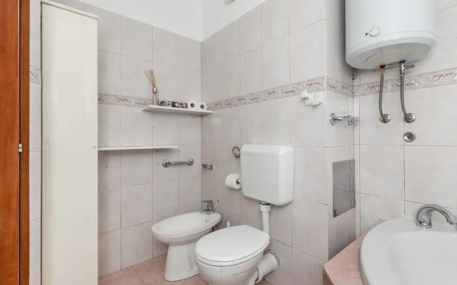 Spacious & Clean Condo near Beach