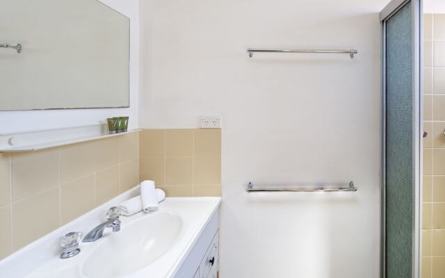 Eliza Lee 3 - Comfortable for the budget savvy