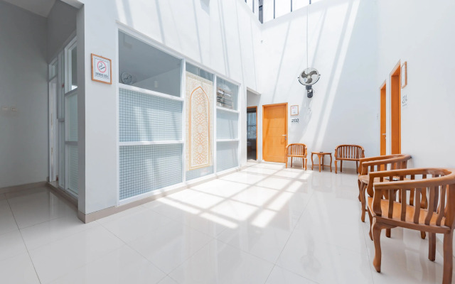 RedDoorz Syariah near DPRD Kabupaten Subang