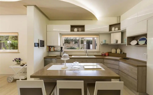1059 Villa Ariel in Torre Lapillo